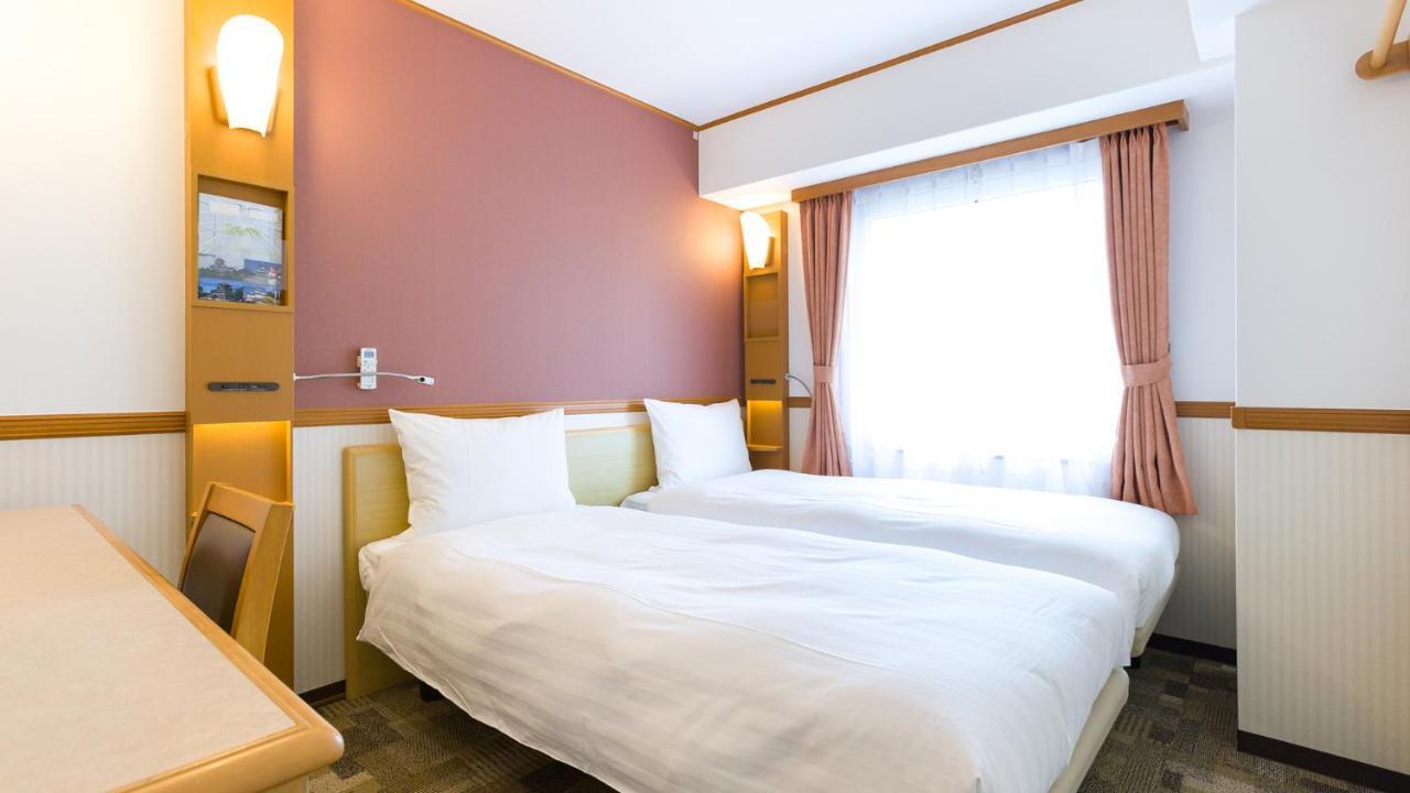 Toyoko Inn Yokohama Tsurumi Eki Higashi Guchi Экстерьер фото