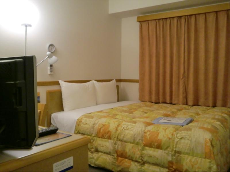 Toyoko Inn Yokohama Tsurumi Eki Higashi Guchi Экстерьер фото